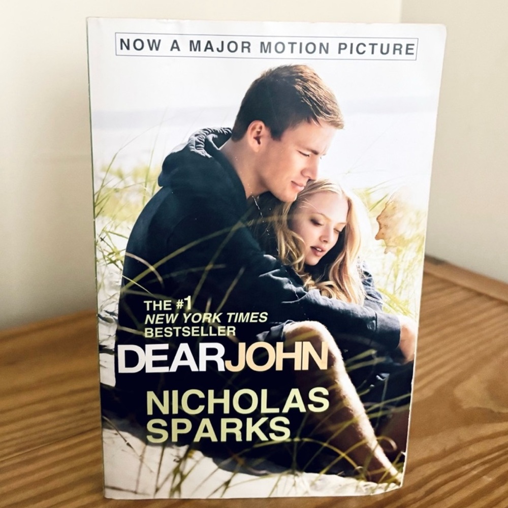 💥 Dear John by Nicholas Sparks